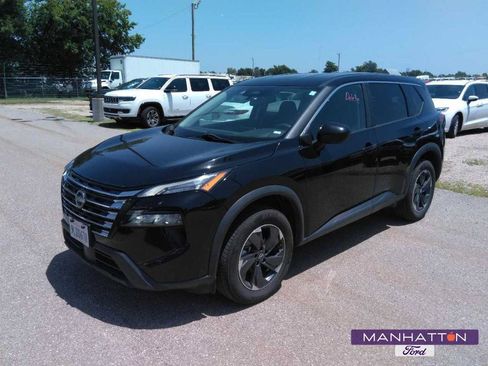 Used 2024 Nissan Rogue SV AWD/4WD image 1