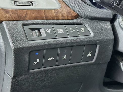 Used 2018 Hyundai Santa Fe Sport w/ 2.0T Ultimate Tech Package 05 AWD/4WD image 11