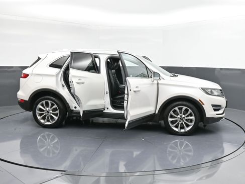 Used 2017 Lincoln MKC Select w/ Select Plus Package image 31