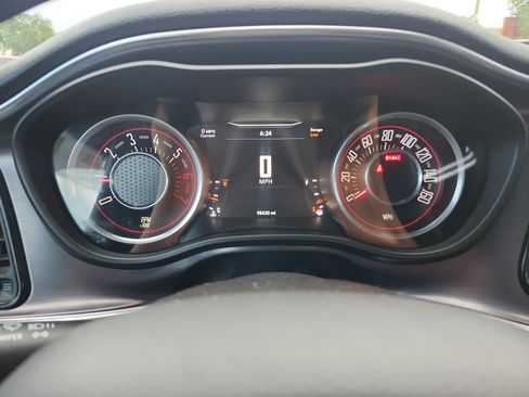 Used 2015 Dodge Challenger R/T w/ Quick Order Package 22B R/T RWD image 19