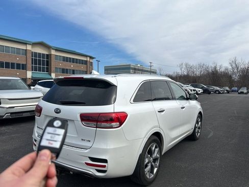 Used 2018 Kia Sorento SX image 7