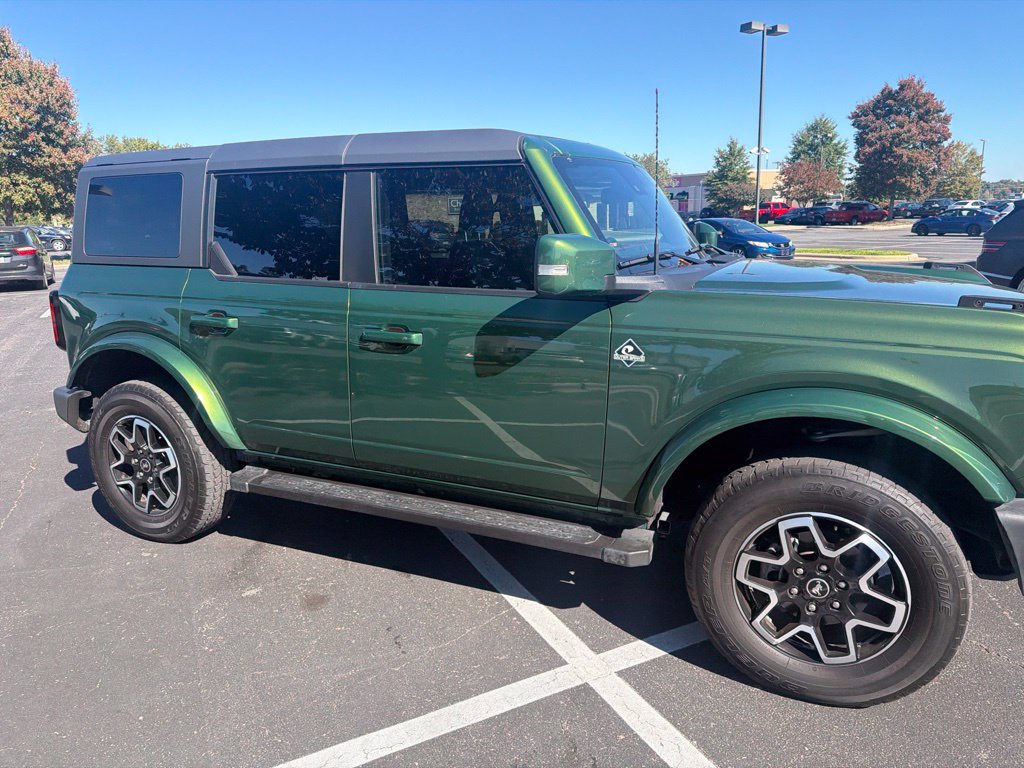 Used 2024 Ford Bronco Outer Banks AWD/4WD image 4
