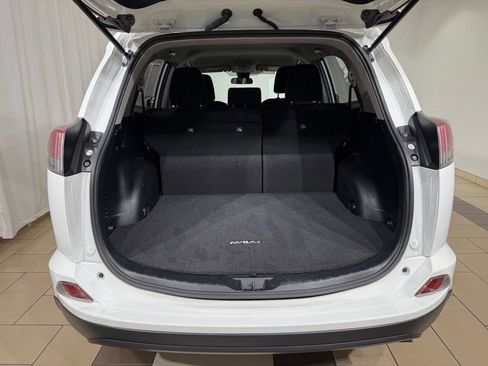 Certified 2017 Toyota RAV4 LE w/ Carpet Mat Package FWD image 11