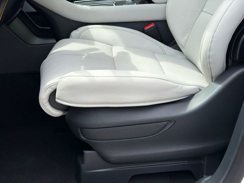 New 2026 Lincoln Aviator Reserve image 18