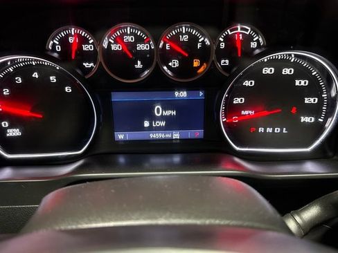 Used 2022 Chevrolet Silverado 1500 LT Trail Boss w/ LT Trail Boss Premium Package AWD/4WD image 7