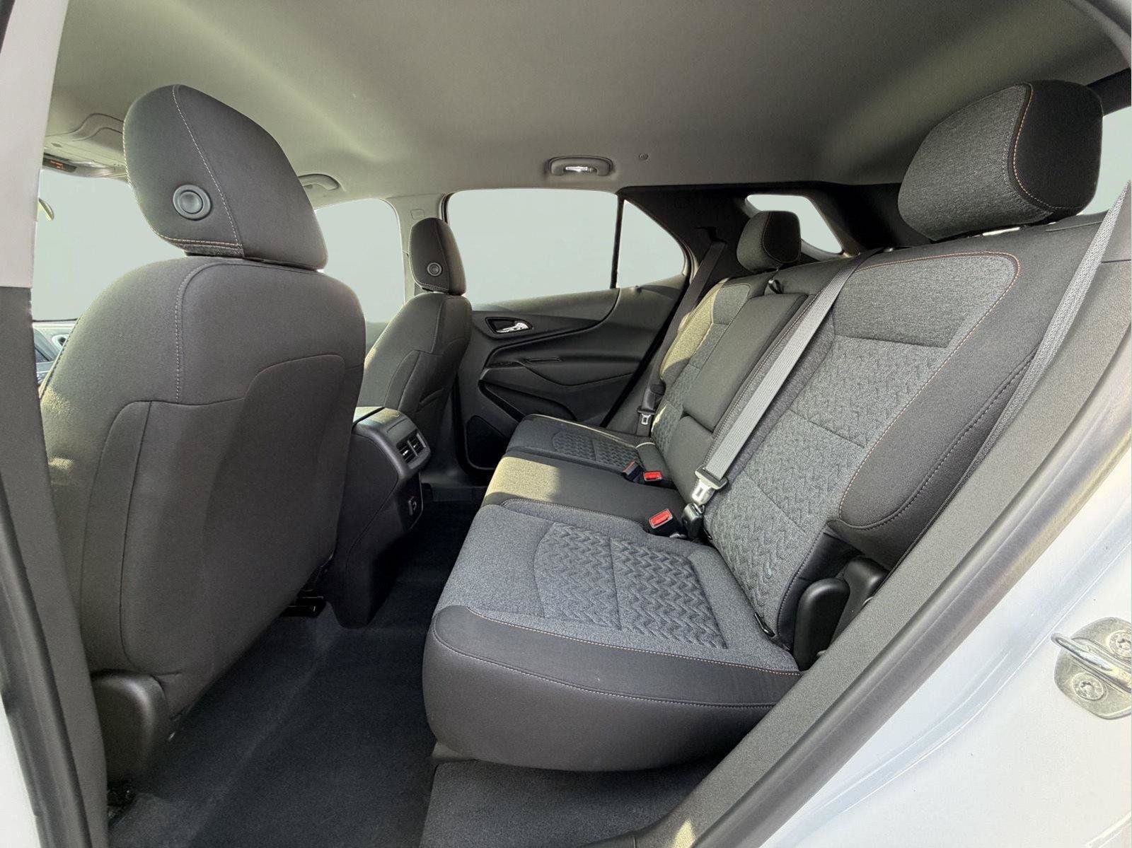 Used 2022 Chevrolet Equinox LT AWD/4WD image 25
