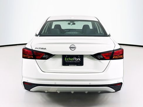 Used 2025 Nissan Altima 2.5 SV image 7