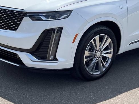 Certified 2024 Cadillac XT6 Premium Luxury w/ Technology Package AWD/4WD image 7
