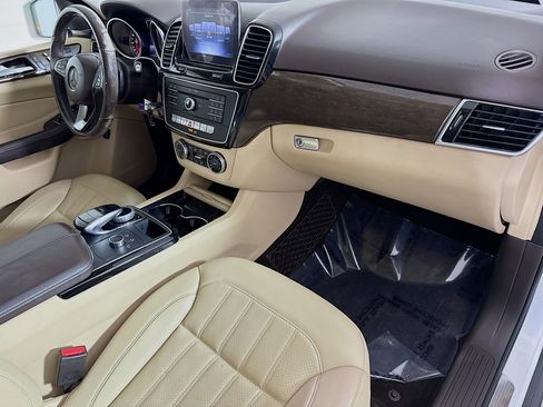 Used 2018 Mercedes-Benz GLE 350 w/ Premium 1 Package image 29