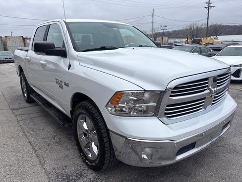 Used 2019 RAM 1500 Big Horn AWD/4WD image 4