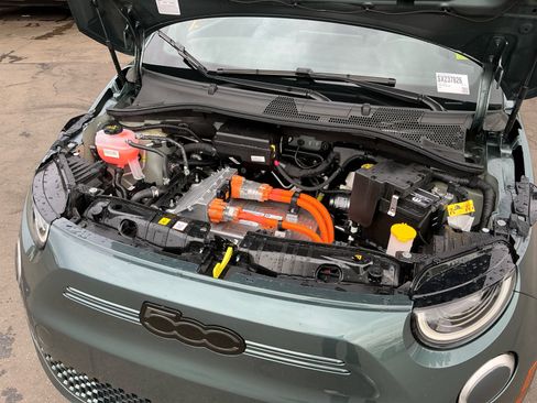 Used 2025 FIAT 500 e image 23