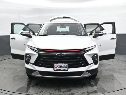 Used 2023 Chevrolet Blazer LT AWD/4WD image 54