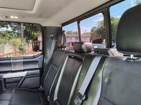 Used 2018 Ford F250 Lariat w/ Lariat Ultimate Package AWD/4WD image 28