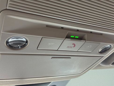 Used 2026 Nissan Sentra SR w/ Floor Mat Package FWD image 28