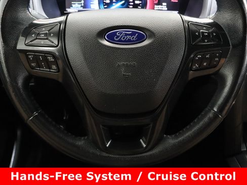 Used 2018 Ford Explorer XLT w/ Equipment Group 202A image 26