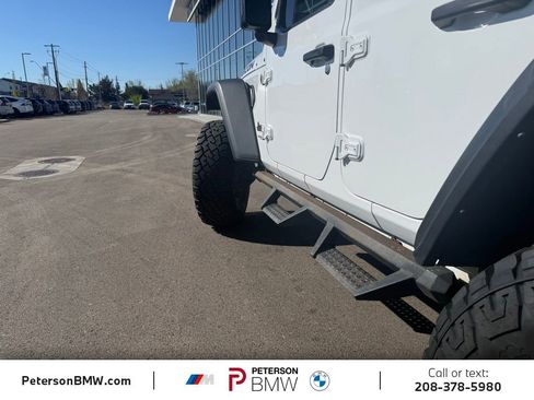 Used 2022 Jeep Wrangler Unlimited Rubicon AWD/4WD image 31