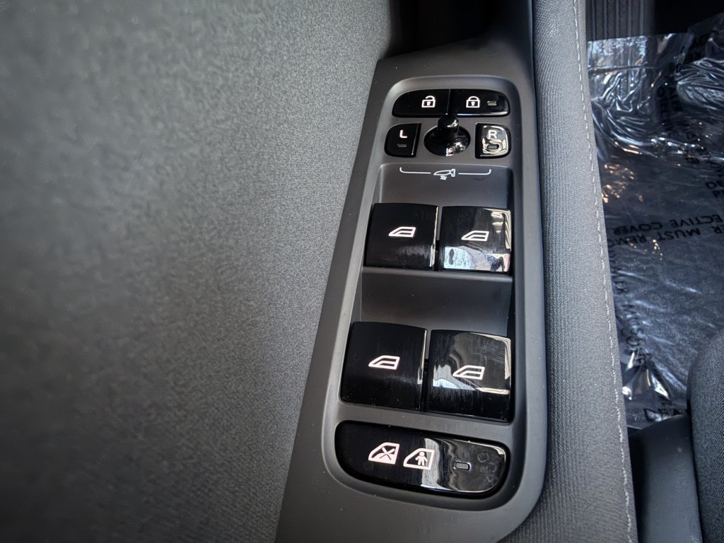 Used 2023 Polestar Polestar 2 AWD/4WD image 27