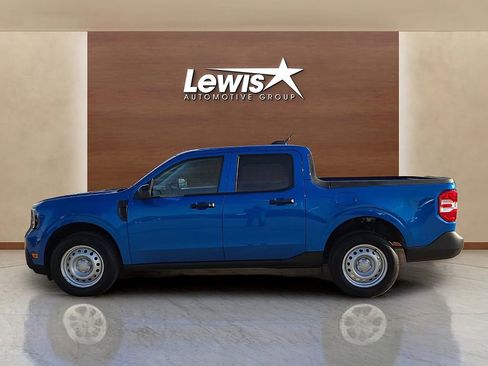 Used 2025 Ford Maverick XL image 2