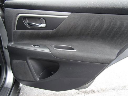 Used 2015 Nissan Altima 2.5 S w/ Power Driver Seat Package image 31