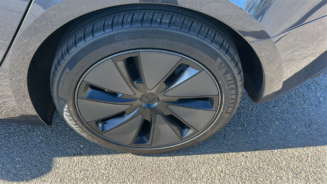 Used 2025 Tesla Model 3 Long Range RWD image 6