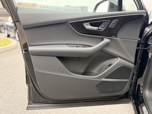 Certified 2025 Audi Q7 3.0T Premium Plus w/ Premium Plus Package image 13