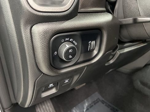 Used 2025 RAM 1500 Tradesman w/ Night Edition image 16