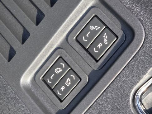 New 2026 Buick Enclave Preferred w/ Power Package image 6