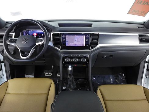 Used 2023 Volkswagen Atlas Cross Sport SEL R-Line image 25