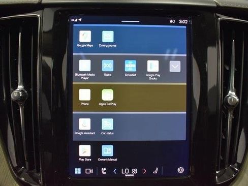 Used 2022 Volvo XC60 B5 Inscription w/ Climate Package image 24