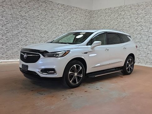 Used 2020 Buick Enclave Essence w/ Sport Touring Edition image 3