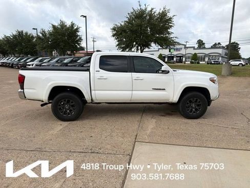 Used 2021 Toyota Tacoma SR5 RWD image 12