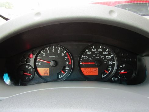 Used 2019 Nissan Frontier SV AWD/4WD image 14