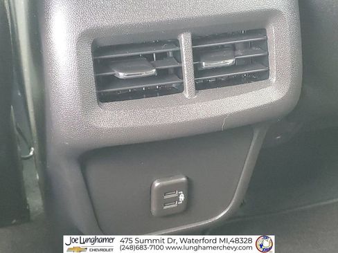 Used 2024 Chevrolet Equinox LT w/ LPO, Floor Liner Package image 21