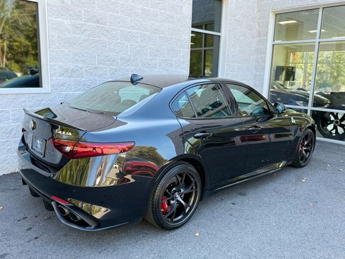 Used 2021 Alfa Romeo Giulia Quadrifoglio image 31