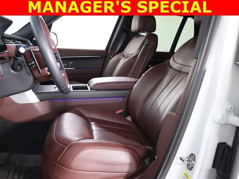 Used 2025 Land Rover Range Rover SE AWD/4WD image 36