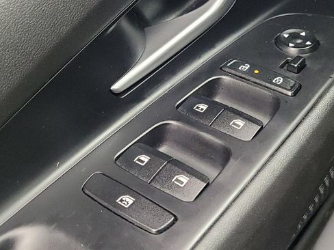 Used 2025 Hyundai Elantra SE FWD image 27