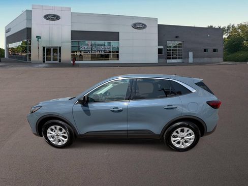 Used 2024 Ford Escape Active AWD/4WD image 6