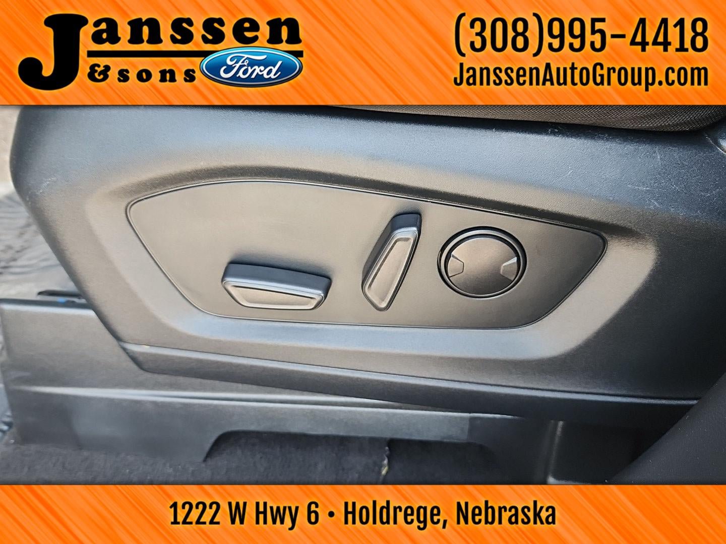 Used 2021 Ford Explorer XLT RWD image 23