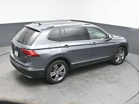 Used 2018 Volkswagen Tiguan SEL Premium AWD/4WD image 34