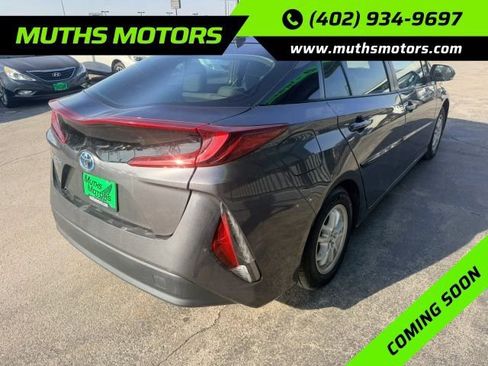 Used 2021 Toyota Prius Prime LE image 2