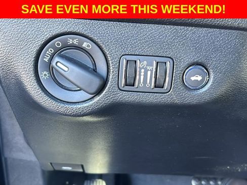 Used 2019 Dodge Challenger SRT Hellcat image 33