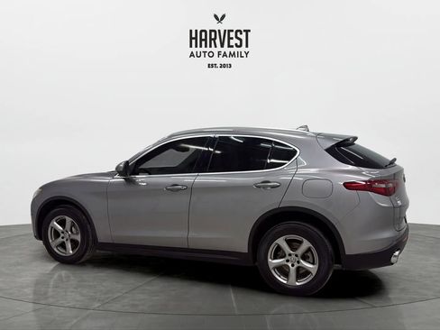 Used 2018 Alfa Romeo Stelvio Ti image 3