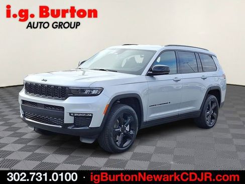 New 2025 Jeep Grand Cherokee L Limited w/ Black Appearance Package image 2