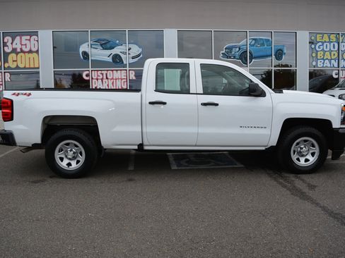Used 2018 Chevrolet Silverado 1500 W/T w/ Trailering Package image 8