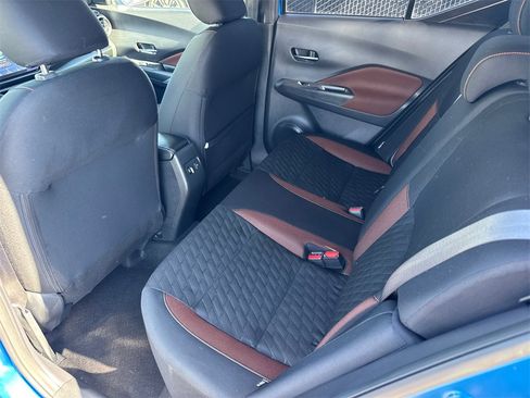 Used 2023 Nissan Kicks SR image 18