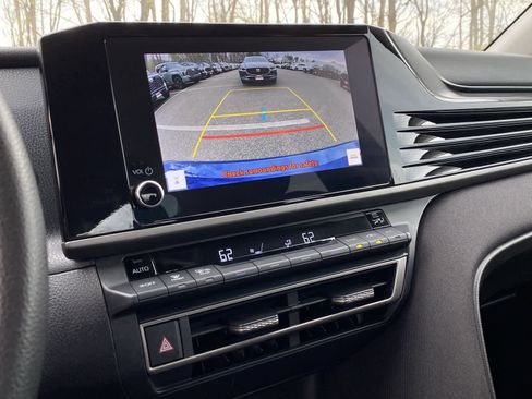 Used 2025 Toyota Camry LE image 30