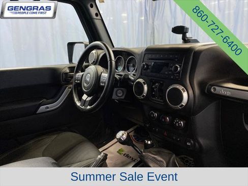 Certified 2017 Jeep Wrangler Unlimited Sahara w/ Connectivity Group AWD/4WD image 39