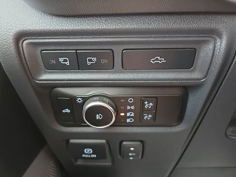 Used 2023 Ford F150 Platinum w/ FX4 Off-Road Package image 60