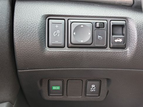 Used 2019 Nissan Sentra SV w/ Protection Package FWD image 23