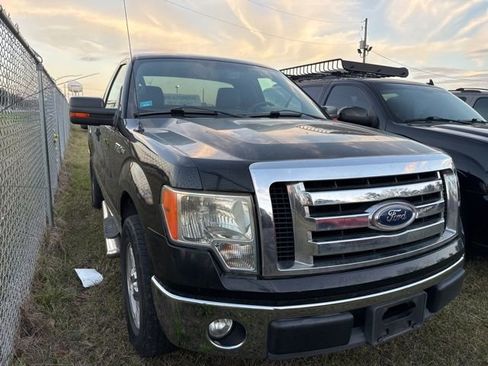 Used 2011 Ford F150 XLT w/ XLT Convenience Pkg image 3